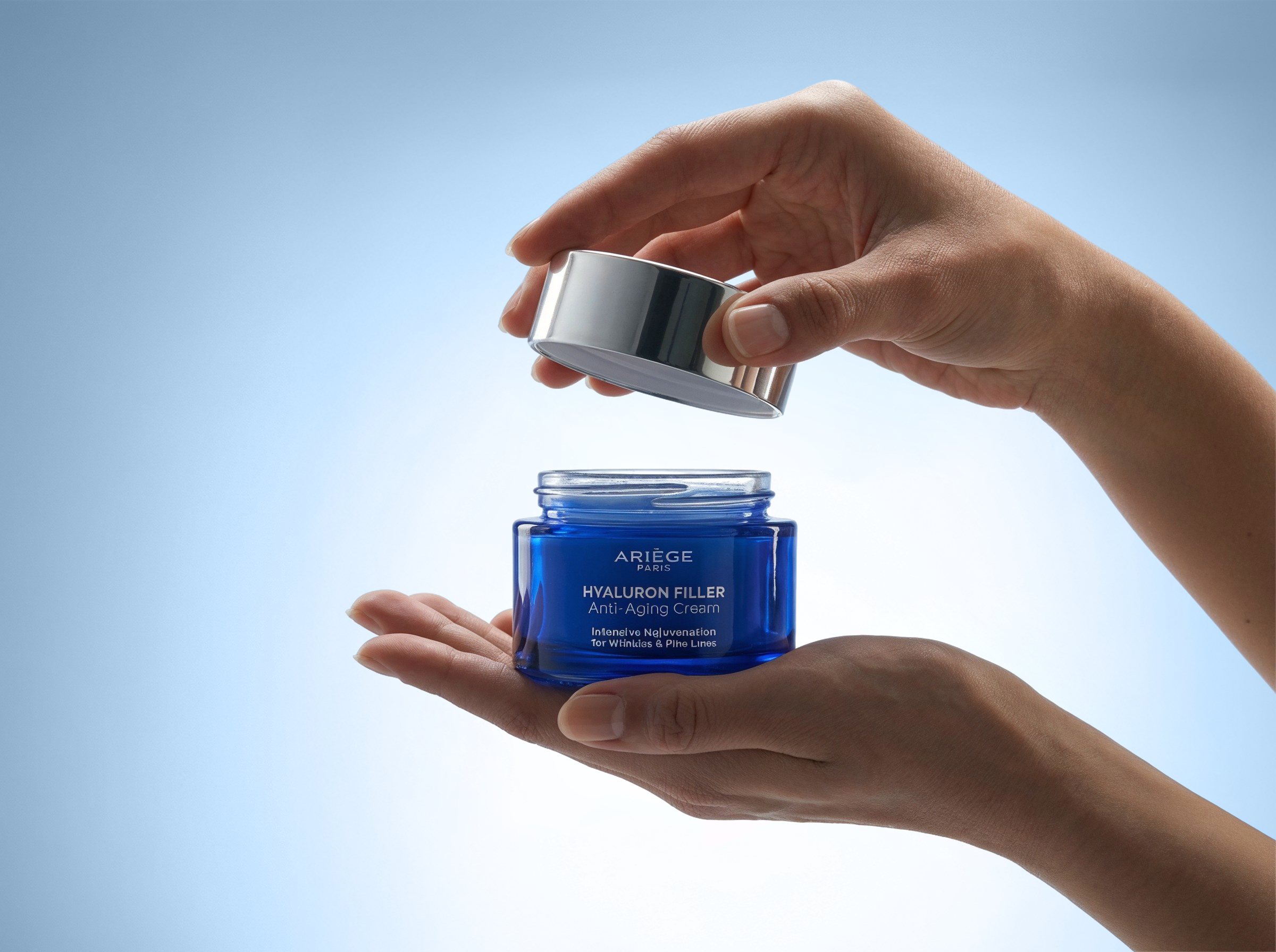 Crème anti-âge à base d'acide hyaluronique