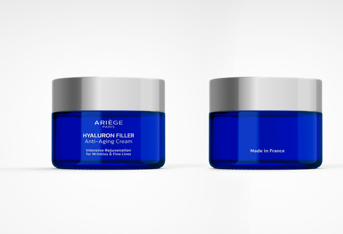 Crème anti-âge à base d'acide hyaluronique